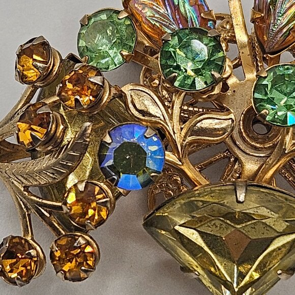 #3 Vintage Beautiful Brooch and Clip Earrings Set - Picture 6 of 15